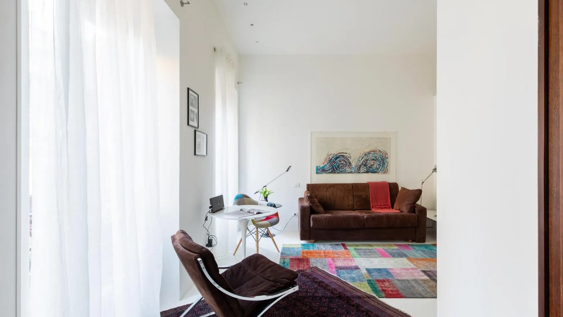 Iflat Charming & Comfy Apartment In The Heart Of Rome Italy