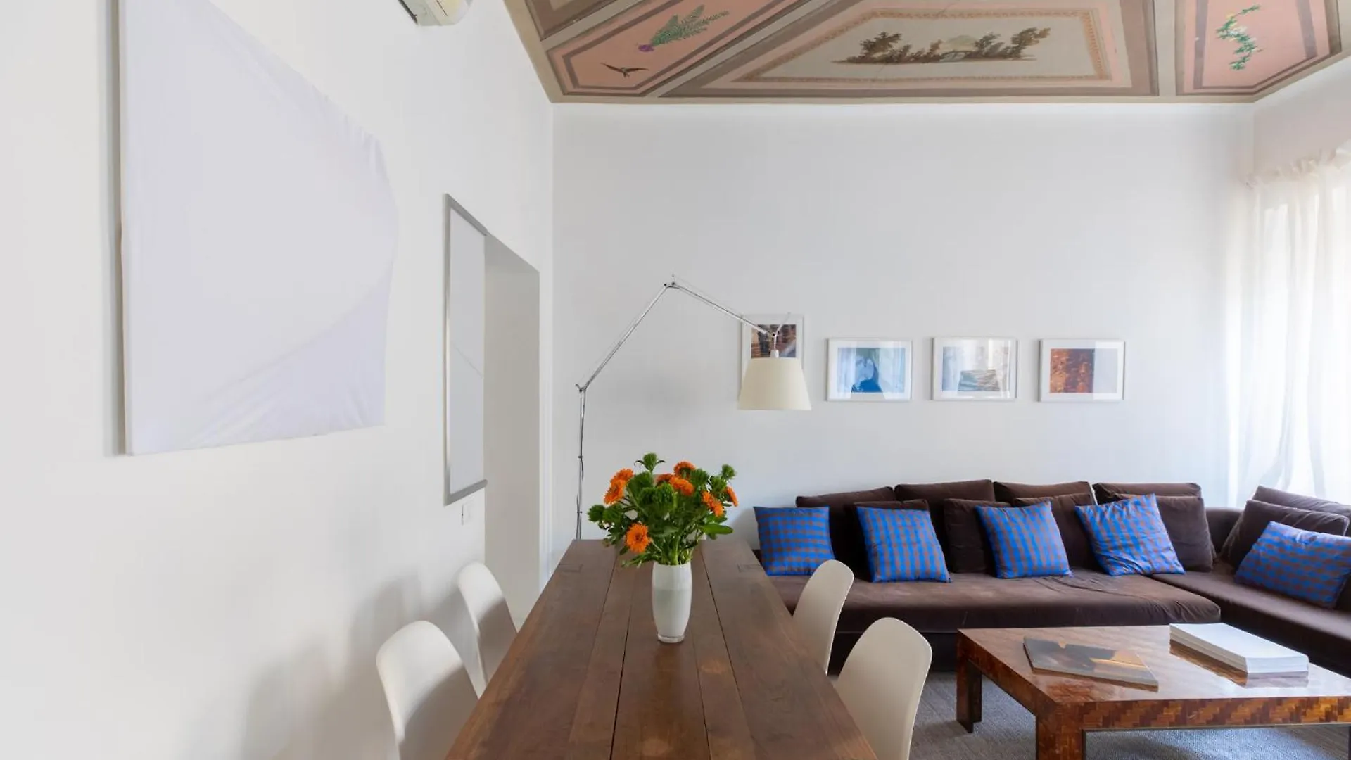 Iflat Charming & Comfy Apartment In The Heart Of Rome Italy