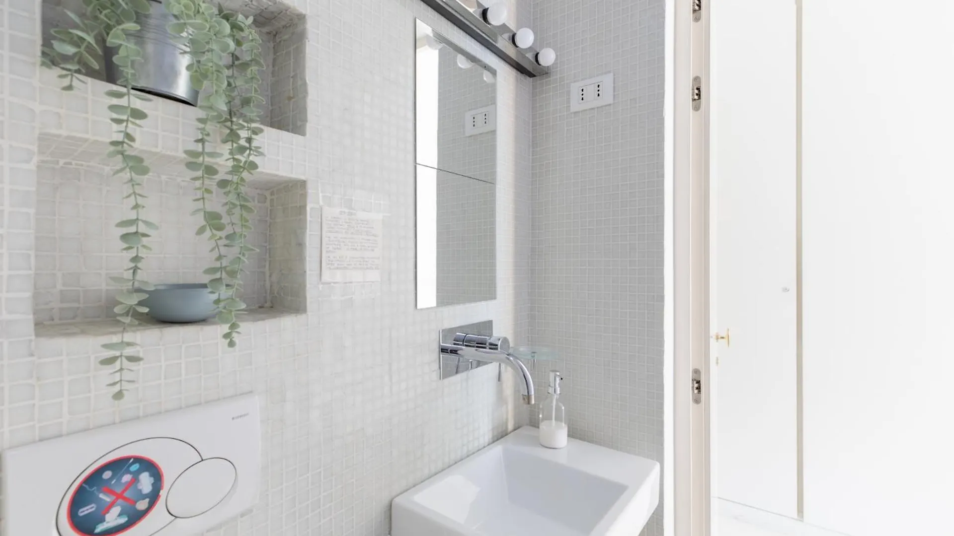 Iflat Charming & Comfy Apartment In The Heart Of Rome